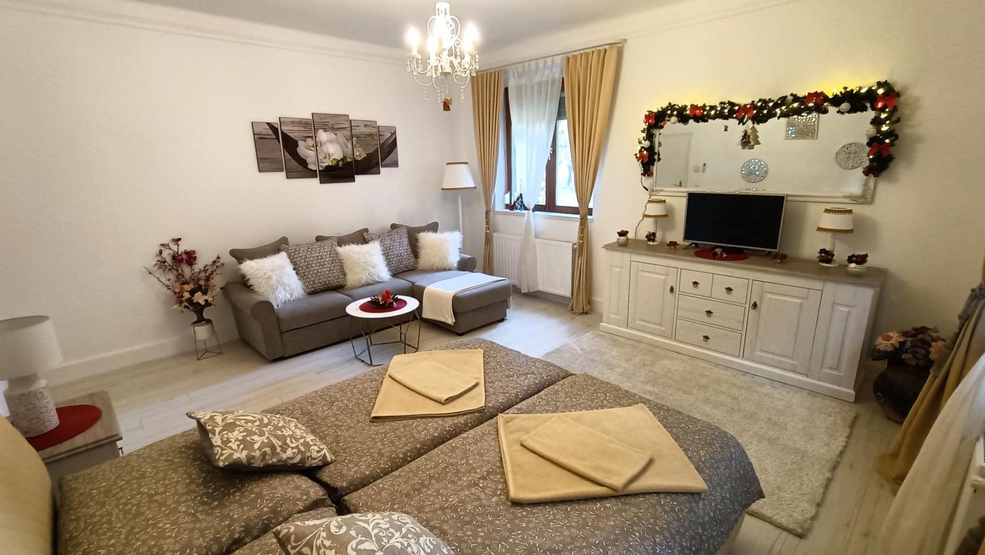 Patak Apartman Эгер Экстерьер фото