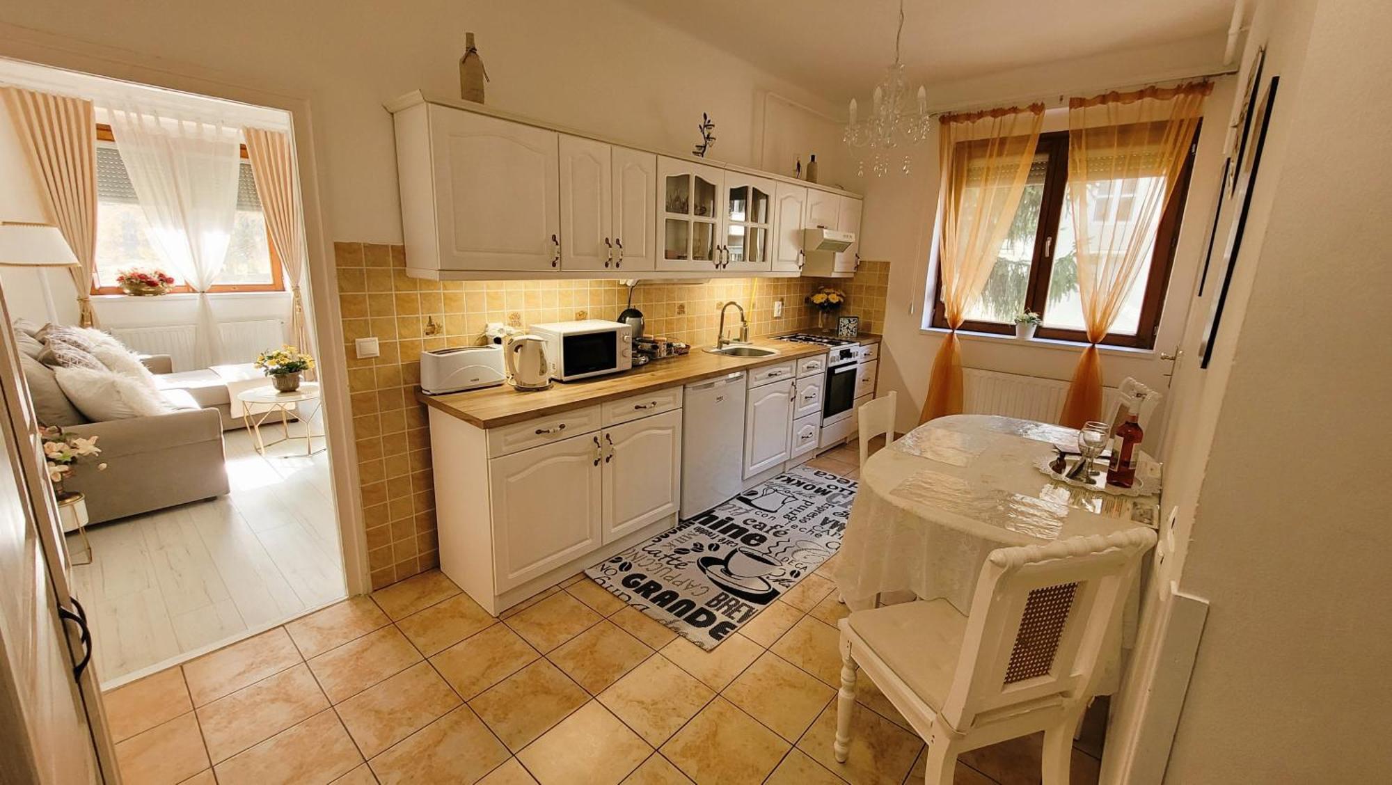 Patak Apartman Эгер Экстерьер фото